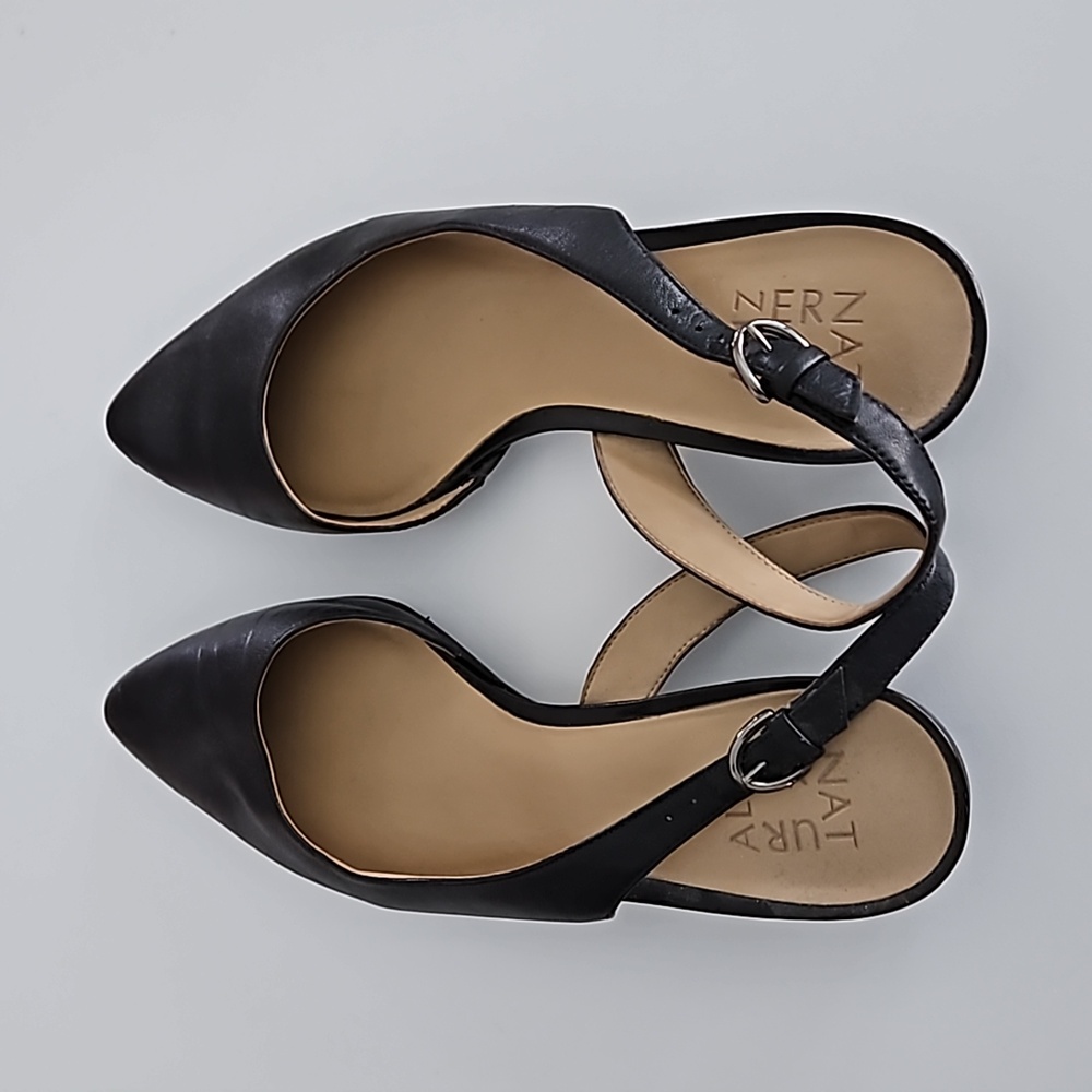 Naturalizer leather slingback shoes